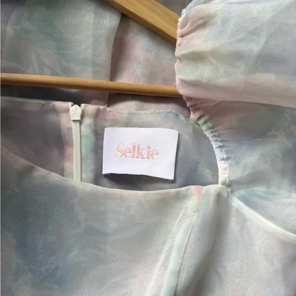 Selkie Dreamy Pastel Puff Sleeve Dress - Picture 3 of 4